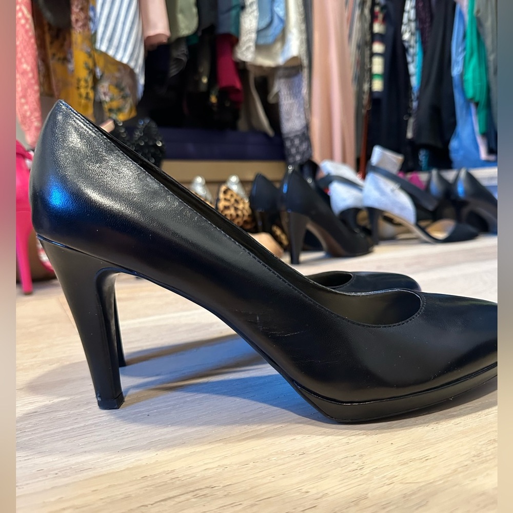 Franco Sarto Classic Black Heels
